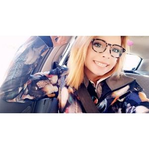 Meet your Posher, Alya